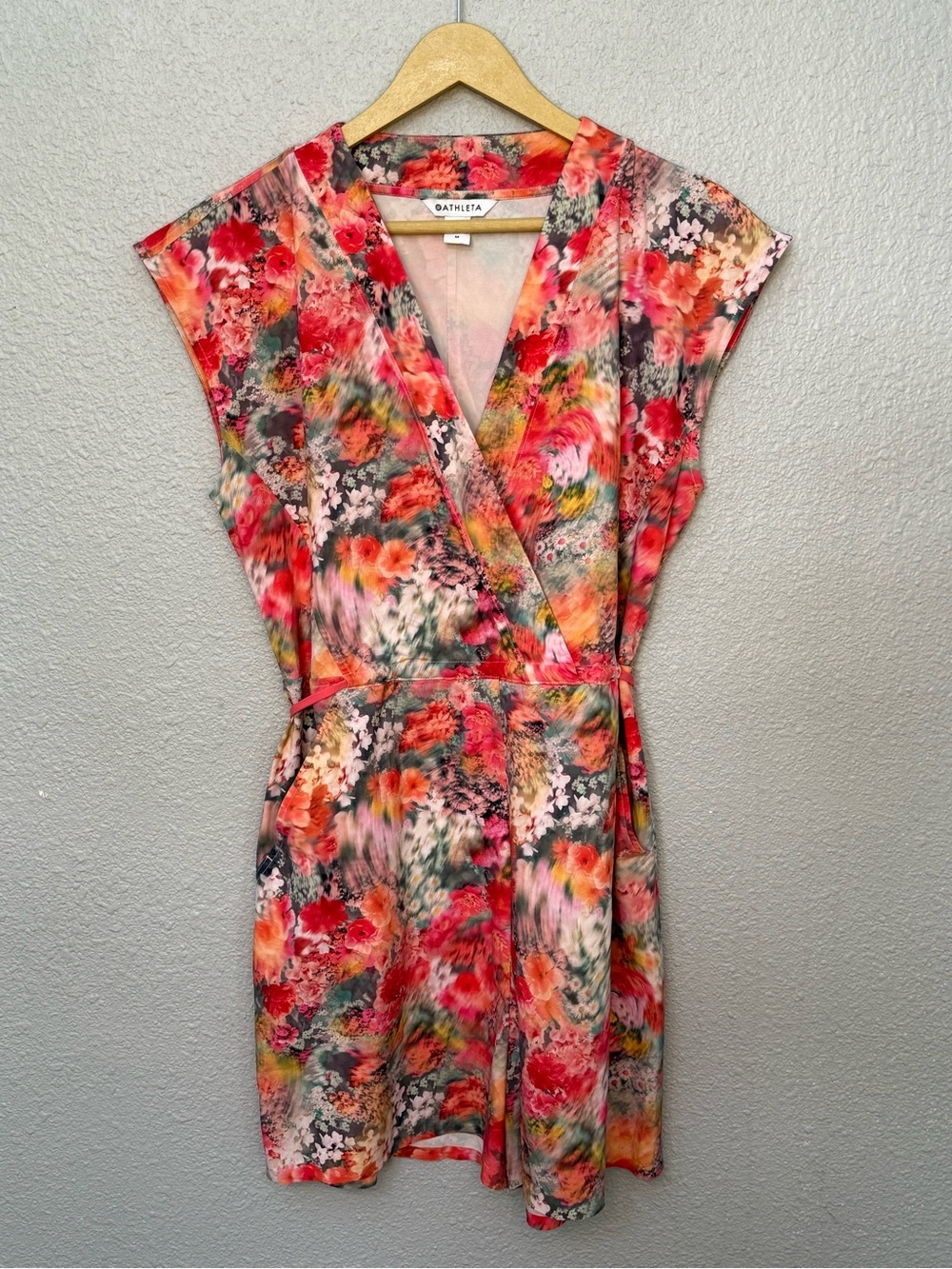 ATHLETA Marlow Floral Romper Size Medium